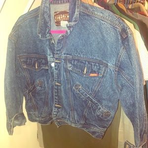 Cute vintage cropped denim jeans jacket!